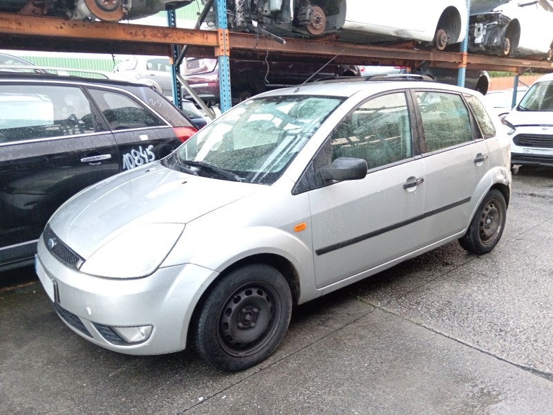 ford fiesta v van del año 2002