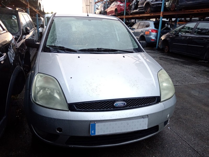 ford fiesta v van del año 2002