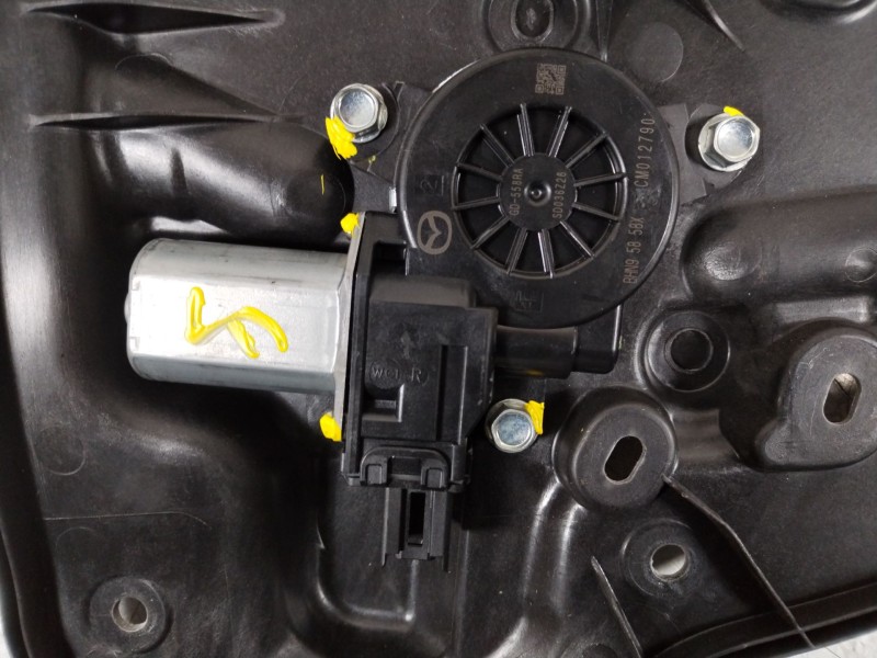 Recambio de elevalunas trasero derecho para mazda cx-3 luxury referencia OEM IAM D09L7297XA BHN95858X 7030147