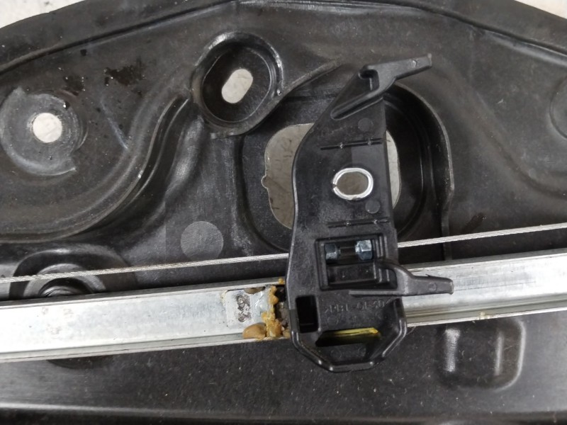 Recambio de elevalunas trasero derecho para mazda cx-3 luxury referencia OEM IAM D09L7297XA BHN95858X 7030147