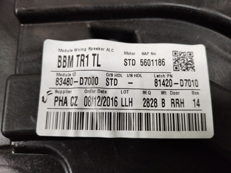 Recambio de elevalunas trasero derecho para hyundai tucson essence bluedrive 2wd referencia OEM IAM 83480D7000 83460D7000 83481D