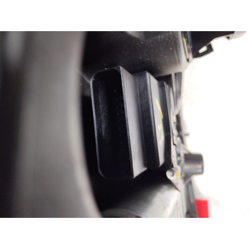 Recambio de elevalunas trasero izquierdo para volkswagen golf vi (5k1) 1.6 tdi referencia OEM IAM 5K4839461 5K0959703D 5K4839729