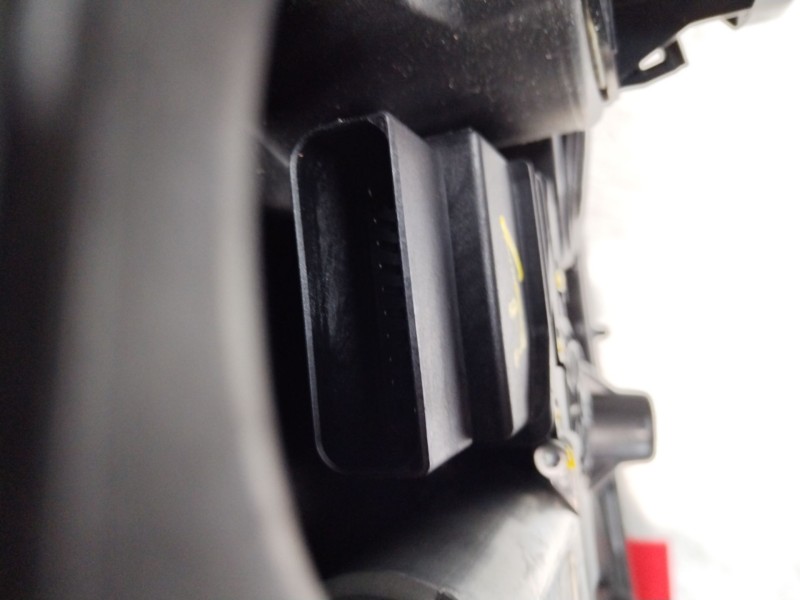 Recambio de elevalunas trasero izquierdo para volkswagen golf vi (5k1) 1.6 tdi referencia OEM IAM 5K4839461 5K0959703D 5K4839729