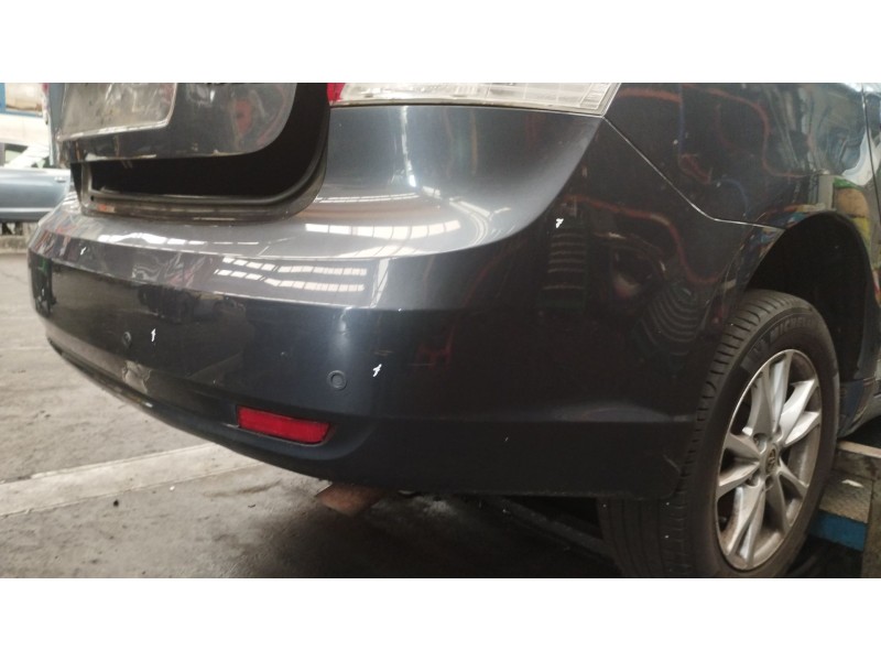 Recambio de paragolpes trasero para toyota avensis sedán (_t27_) 2.0 d-4d (adt270_) referencia OEM IAM   