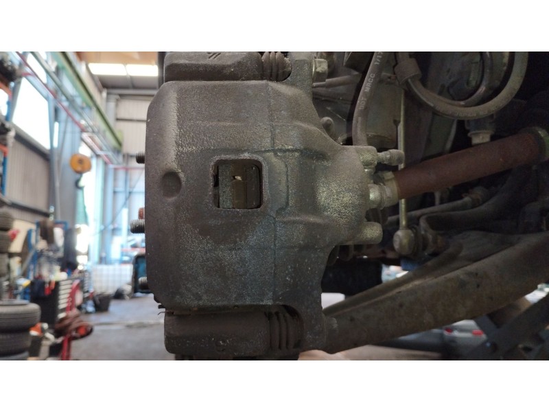 Recambio de pinza freno delantera derecha para citroën c4 aircross 1.6 hdi 115 referencia OEM IAM 1607499780  