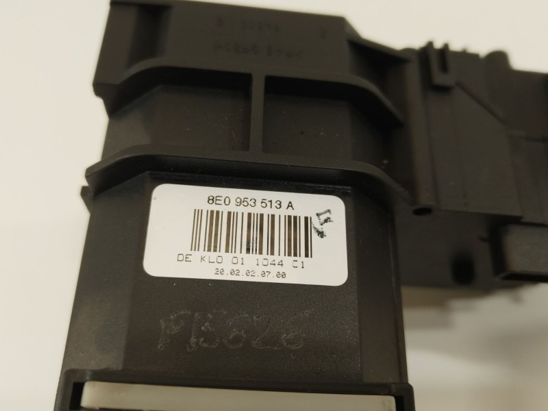 Recambio de mando intermitentes para audi a4 b6 (8e2) 2.5 tdi referencia OEM IAM 8E0953513A  
