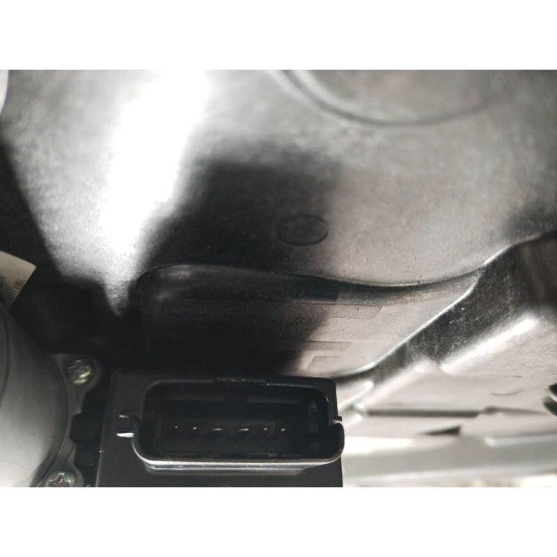 Recambio de elevalunas delantero izquierdo para kia cee´d (jd) 1.6 crdi 136 referencia OEM IAM 82470A2651  82471A2700