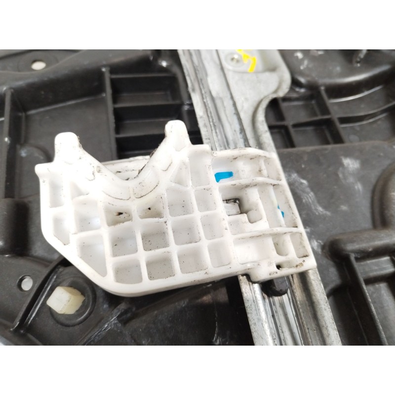 Recambio de elevalunas delantero izquierdo para kia cee´d (jd) 1.6 crdi 136 referencia OEM IAM 82470A2651  82471A2700