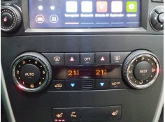 Recambio de mando climatizador para mercedes-benz clase b (w245) 200 (245.233) referencia OEM IAM A1698300685  