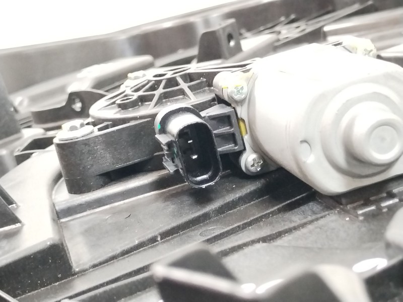 Recambio de elevalunas delantero derecho para hyundai tucson essence bluedrive 2wd referencia OEM IAM 82480D7080 82460D7000 8248