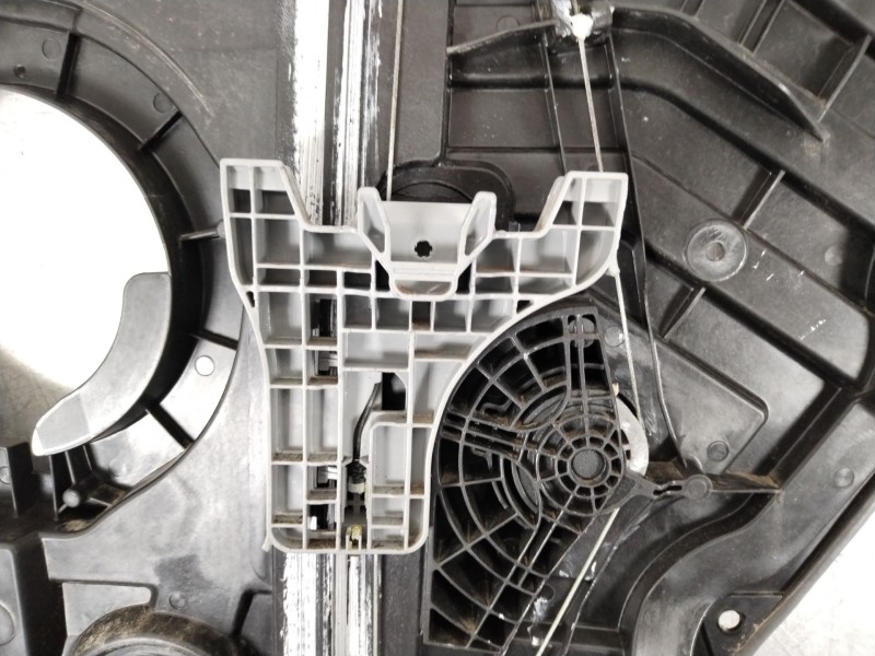 Recambio de elevalunas trasero izquierdo para hyundai tucson essence bluedrive 2wd referencia OEM IAM 83470D7000 83450D7000 8347