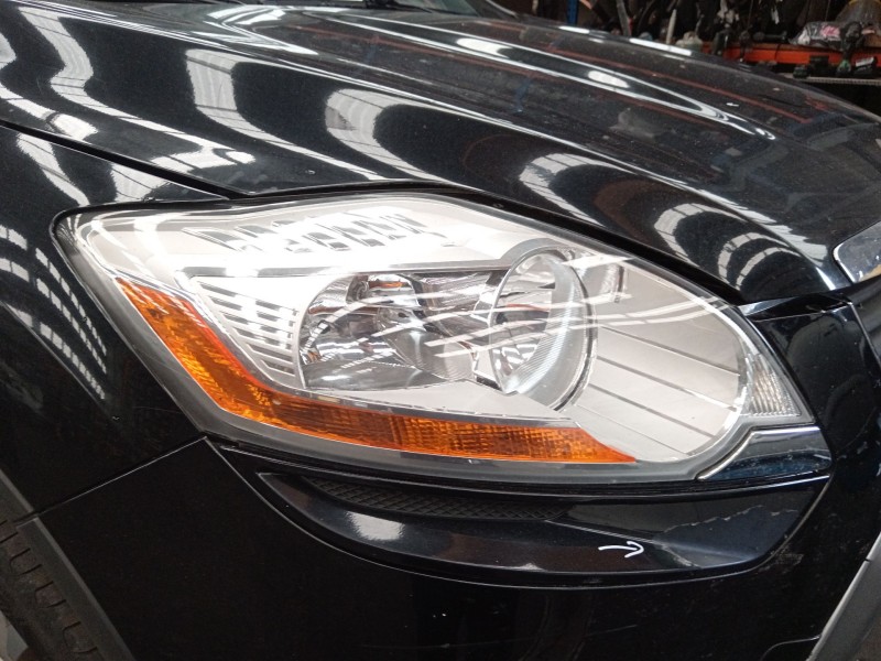 Recambio de faro derecho para ford kuga i 2.0 tdci 4x4 referencia OEM IAM 8V4113W029AC 1EJ009696 