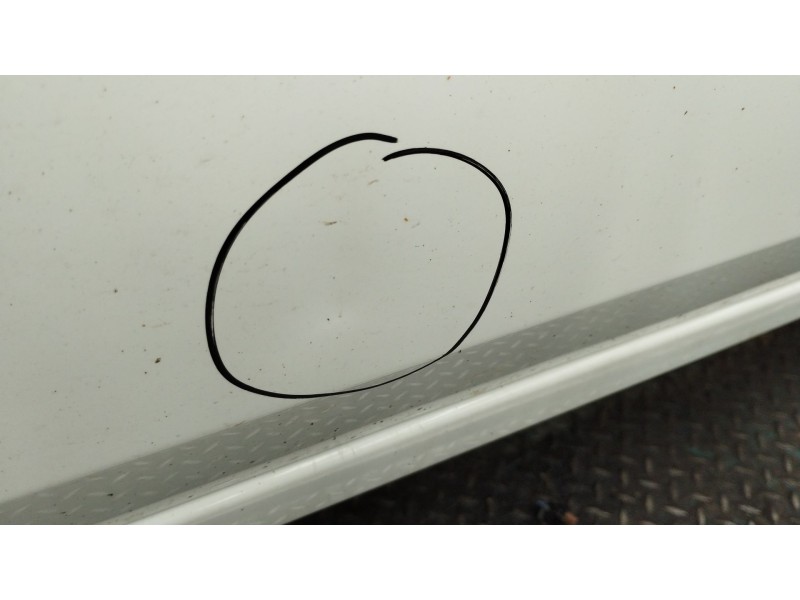 Recambio de puerta delantera izquierda para dacia sandero iii 1.0 tce 90 referencia OEM IAM   