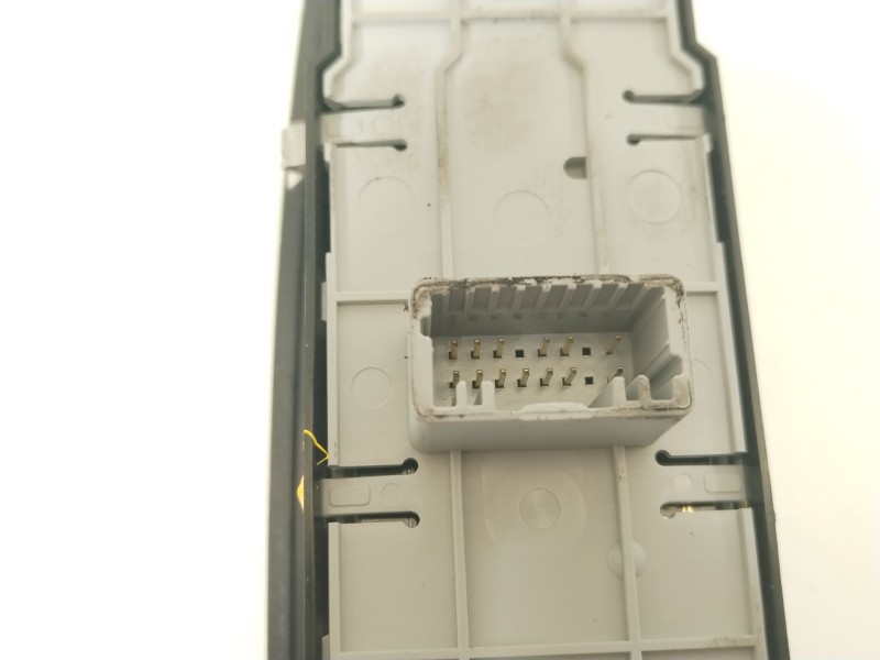 Recambio de mando elevalunas delantero izquierdo para renault megane iii berlina 5 p business referencia OEM IAM 809610006R  