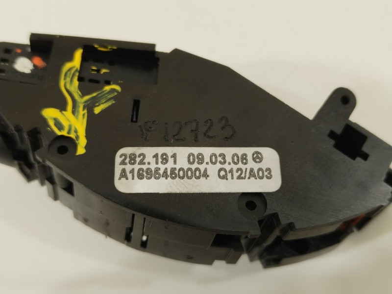 Recambio de mando multifuncion para mercedes-benz clase b (w245) 200 (245.233) referencia OEM IAM A1695450004  