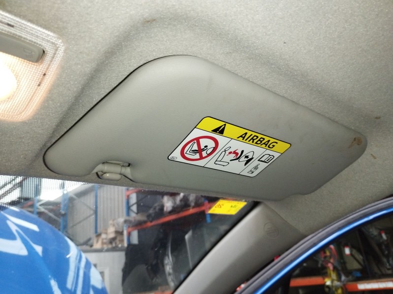 Recambio de parasol derecho para toyota yaris active referencia OEM IAM 743100DC90B0  