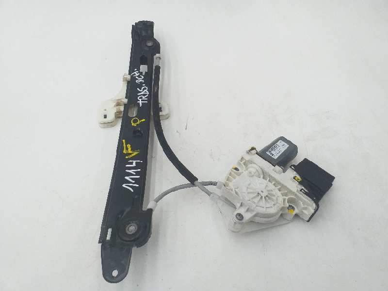 ELEVALUNAS TRASERO DERECHO 3C0959704D 995915570 S1501H008