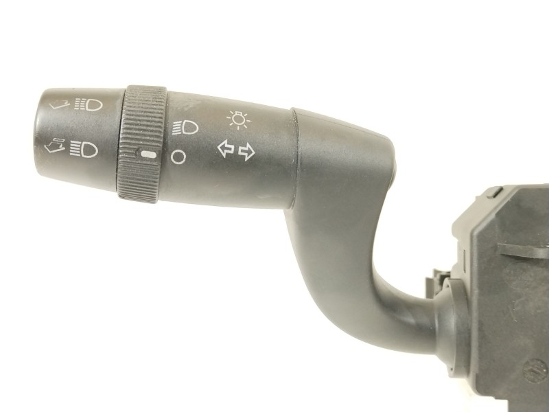 Recambio de mando luces para peugeot boxer furgoneta 2.2 bluehdi 140 referencia OEM IAM 735679014  