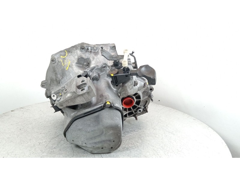 Recambio de caja cambios para peugeot 208 i (ca_, cc_) 1.2 vti 82 referencia OEM IAM 20CR03  