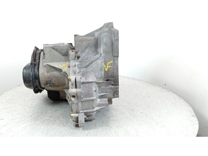 Recambio de caja cambios para ford fiesta (cb1) ambiente referencia OEM IAM 8A6R7002EA  T6TC1