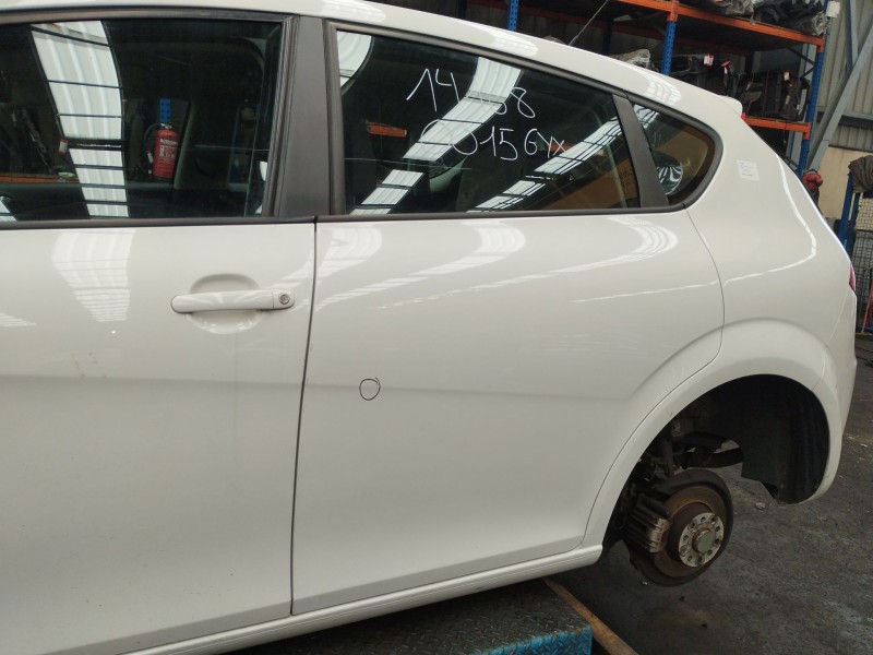 Recambio de puerta trasera izquierda para seat leon (1p1) 1.6 tdi referencia OEM IAM   