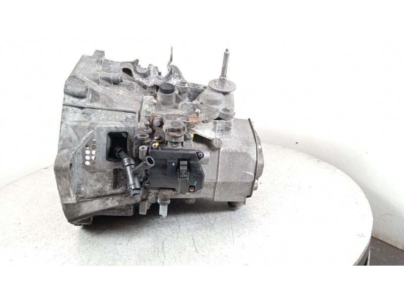 Recambio de caja cambios para peugeot 5008 sport pack referencia OEM IAM 20EA33  