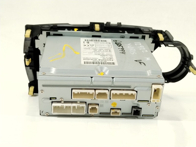 Recambio de sistema navegacion gps para toyota yaris active referencia OEM IAM 861400D320  