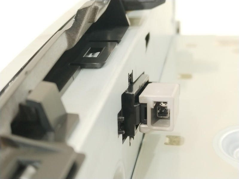 Recambio de sistema navegacion gps para toyota yaris active referencia OEM IAM 861400D320  