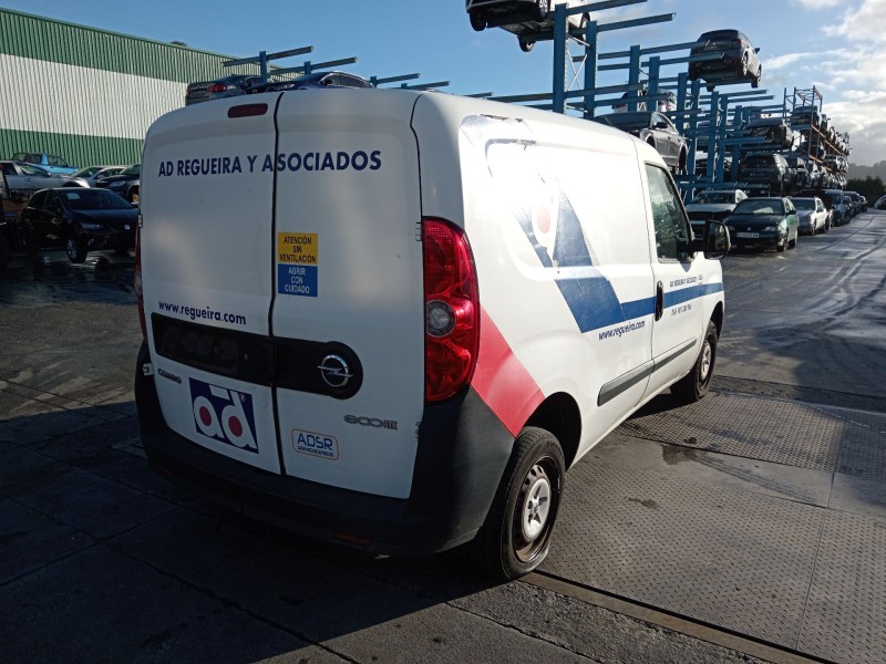 opel combo tour (x12) del año 2013