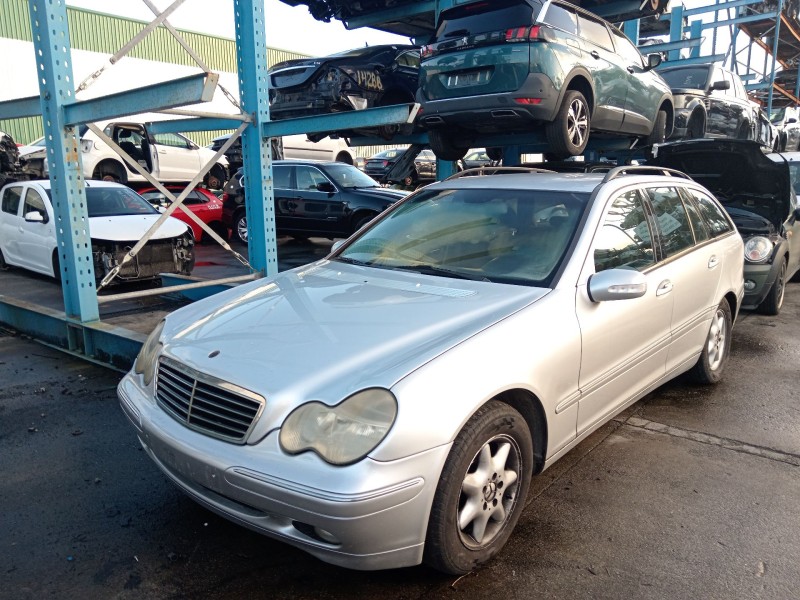 mercedes-benz clase c t-model (s203) del año 2002