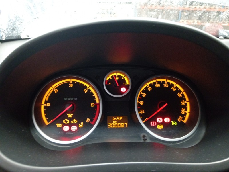 Recambio de cuadro instrumentos para opel corsa d catch me referencia OEM IAM 13281899 1750042 281202453