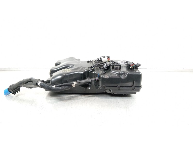 Recambio de deposito adblue para volkswagen crafter kasten (sy) furgón 35 bl ta fwd referencia OEM IAM 2N0131877T  5wa131969