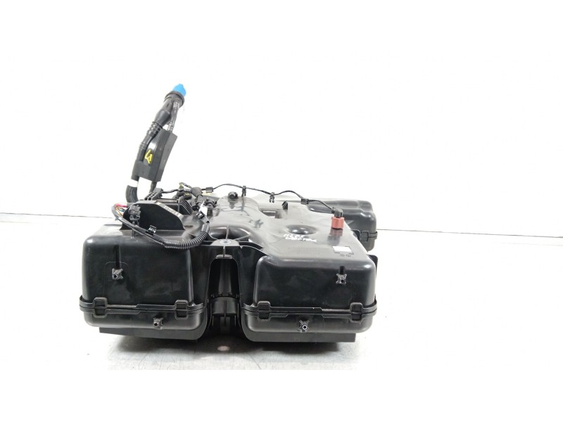 Recambio de deposito adblue para volkswagen crafter kasten (sy) furgón 35 bl ta fwd referencia OEM IAM 2N0131877T  5wa131969