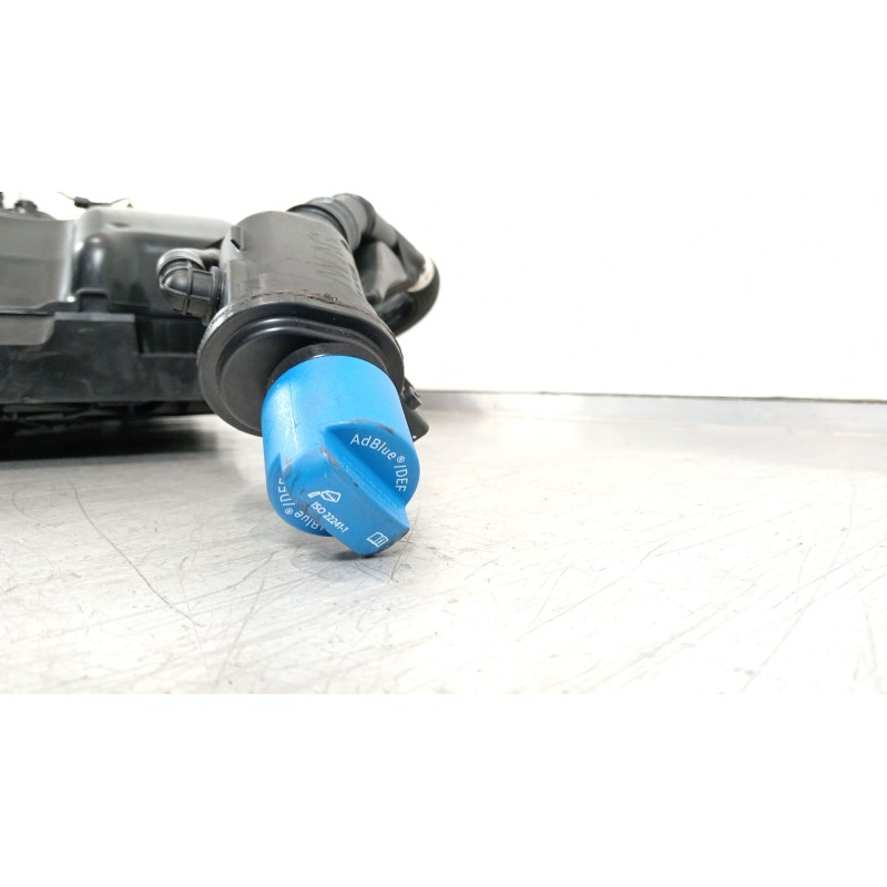 Recambio de deposito adblue para volkswagen crafter kasten (sy) furgón 35 bl ta fwd referencia OEM IAM 2N0131877T  5wa131969