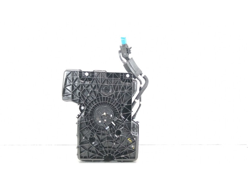 Recambio de deposito adblue para volkswagen crafter kasten (sy) furgón 35 bl ta fwd referencia OEM IAM 2N0131877T  5wa131969