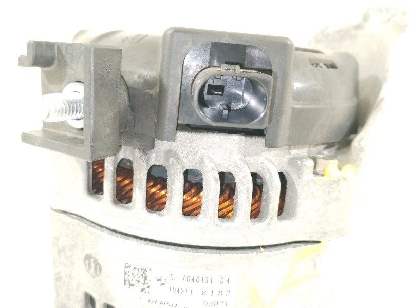 Recambio de alternador para mini mini (f56) cooper d referencia OEM IAM 7640131 1042118182 12317640875