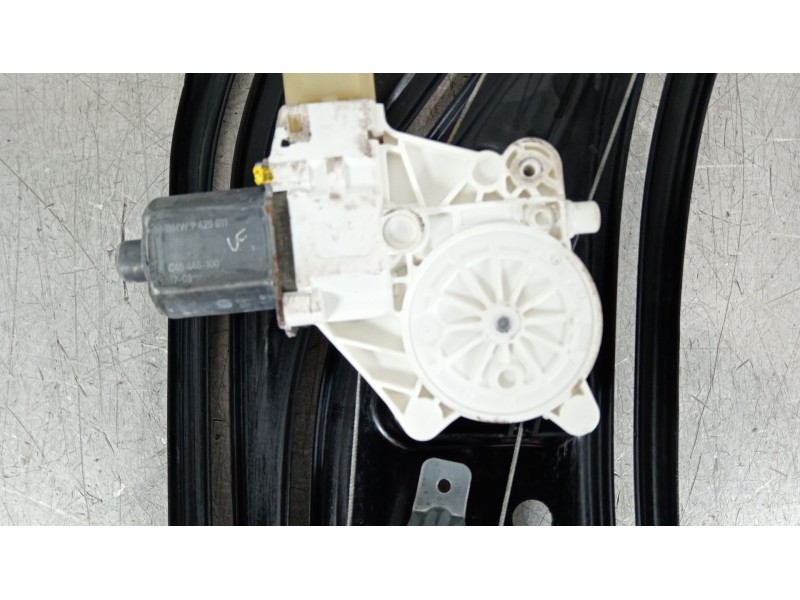 Recambio de elevalunas trasero izquierdo para mini mini (f56) cooper d referencia OEM IAM 51337445281  67627425011