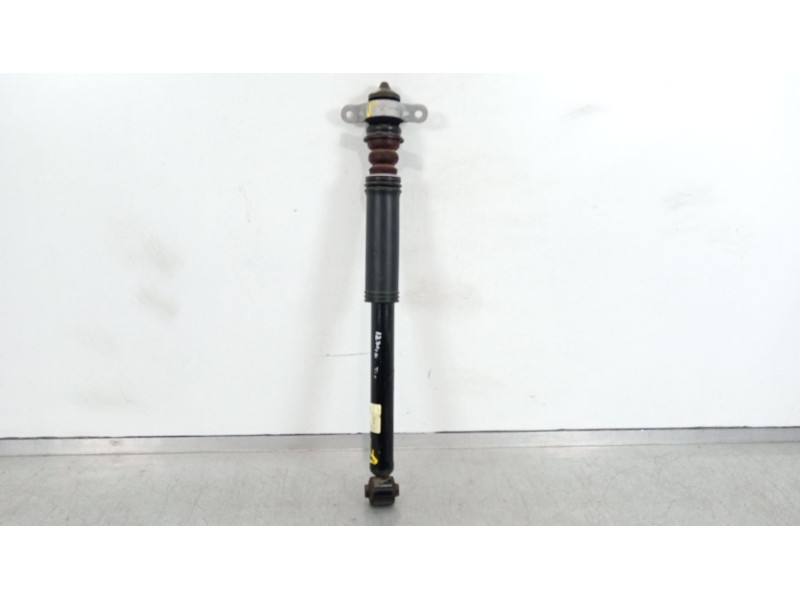 Recambio de amortiguador trasero izquierdo para kia rio (yb) referencia OEM IAM 55300H8250  
