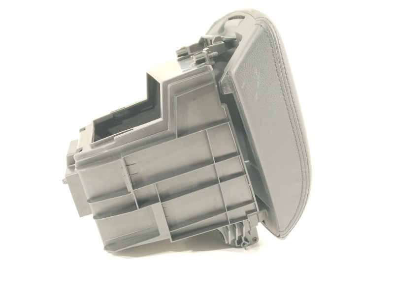 Recambio de apoyabrazos central para mazda 6 station wagon (gj, gl) 2.2 d referencia OEM IAM GML864450C02 GML864441 