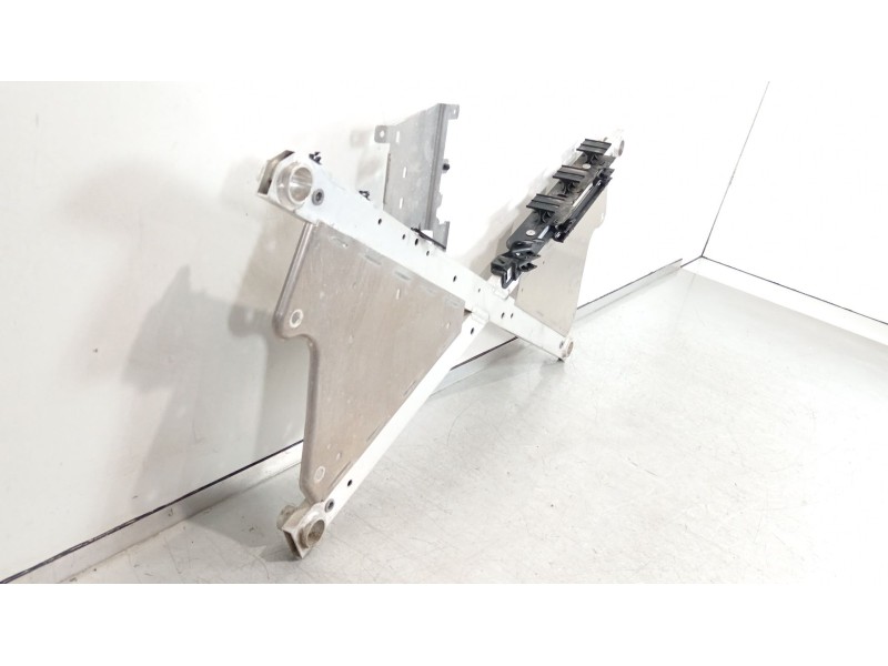 Recambio de tirante trasero derecho para bmw i3 (i01) i3 referencia OEM IAM 39206879520  