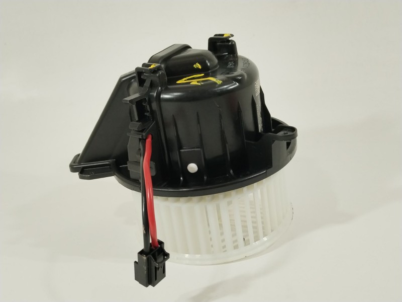 Recambio de ventilador calefaccion para seat arona (kj7, kjp) 1.0 tsi referencia OEM IAM 2Q1820021  