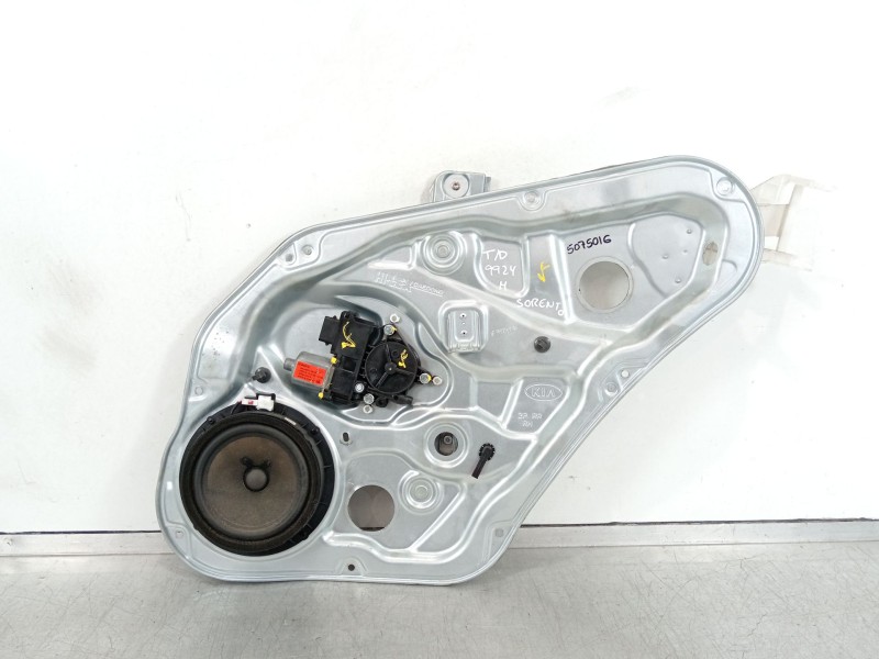 Recambio de elevalunas trasero derecho para kia sorento active 4wd referencia OEM IAM 834022P000 834602P010 