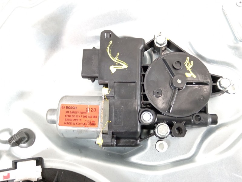 Recambio de elevalunas trasero derecho para kia sorento active 4wd referencia OEM IAM 834022P000 834602P010 