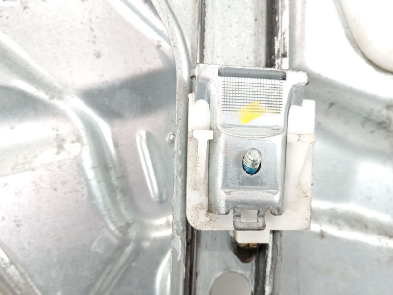 Recambio de elevalunas delantero izquierdo para kia sorento active 4wd referencia OEM IAM 824012P010 824502P010 