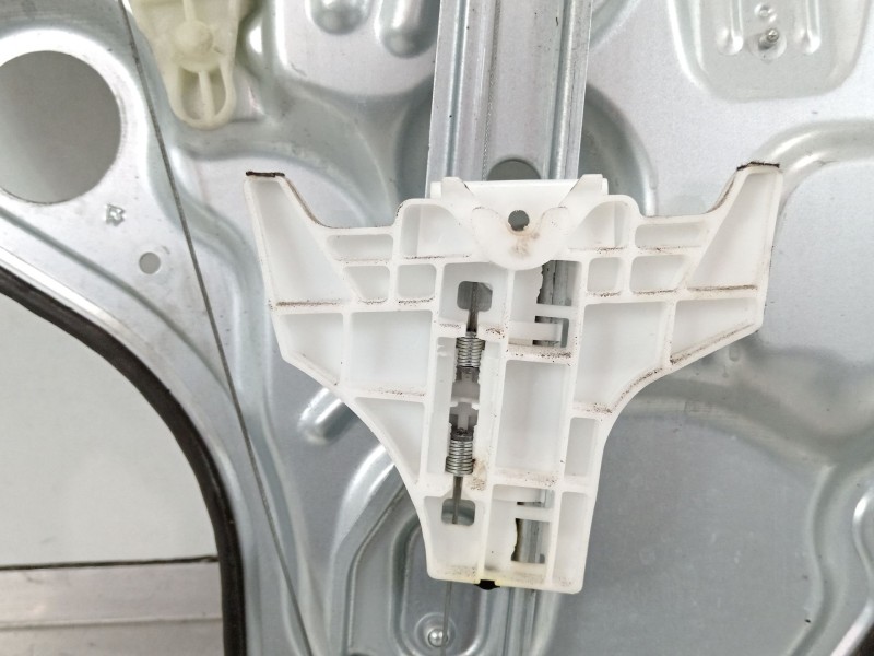 Recambio de elevalunas trasero izquierdo para hyundai i30 comfort referencia OEM IAM 834702R050 834712R010 834502R000