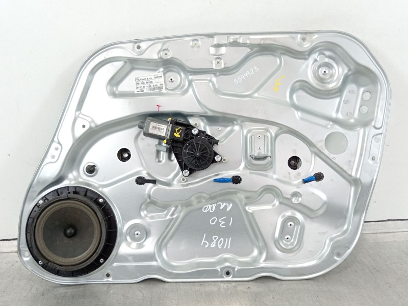 Recambio de elevalunas delantero derecho para hyundai i30 comfort referencia OEM IAM 824802R030 824812R000 824602R000