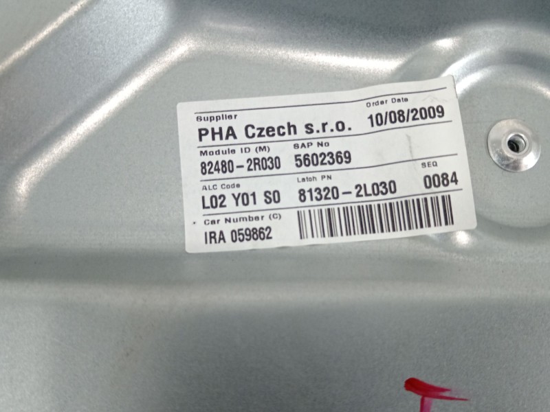 Recambio de elevalunas delantero derecho para hyundai i30 comfort referencia OEM IAM 824802R030 824812R000 824602R000