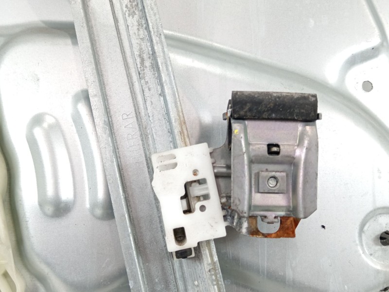 Recambio de elevalunas delantero derecho para hyundai i30 comfort referencia OEM IAM 824802R030 824812R000 824602R000