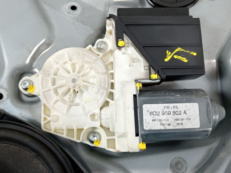 Recambio de elevalunas delantero izquierdo para seat ibiza iii (6l1) 1.9 sdi referencia OEM IAM 6L4837751CM 6L4837755P 6Q2959802