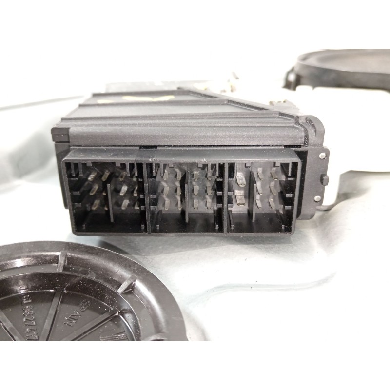 Recambio de elevalunas delantero izquierdo para seat ibiza iii (6l1) 1.9 sdi referencia OEM IAM 6L4837751CM 6L4837755P 6Q2959802